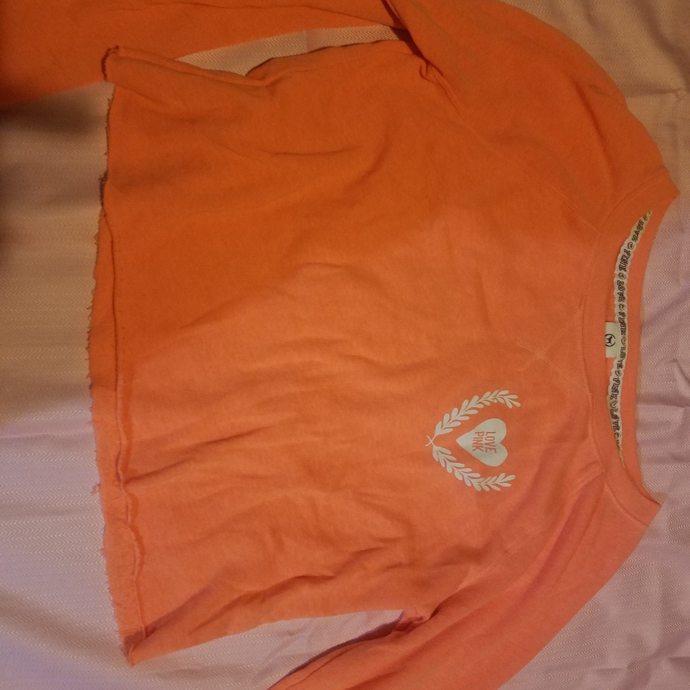 Pink sweat shirt cropped